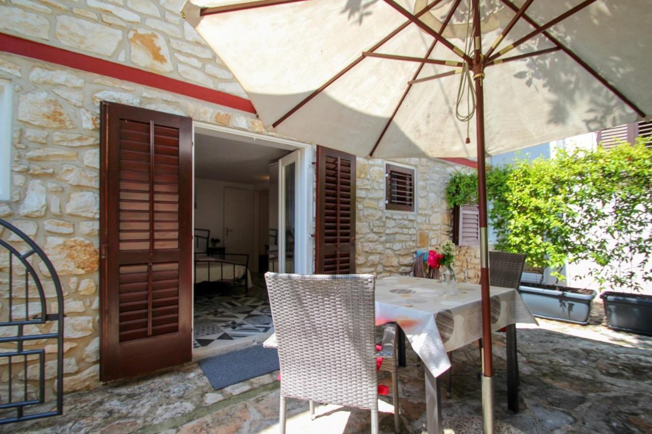Carla Guest House Novigrad Istria 外观 照片